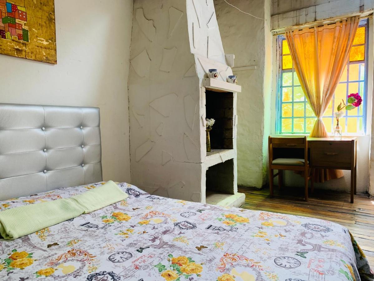 Casa Artistica Candelaria Bogota Bagian luar foto