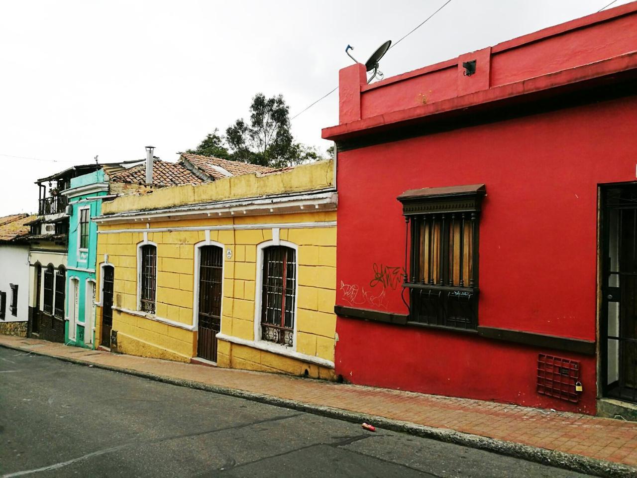 Casa Artistica Candelaria Bogota Bagian luar foto